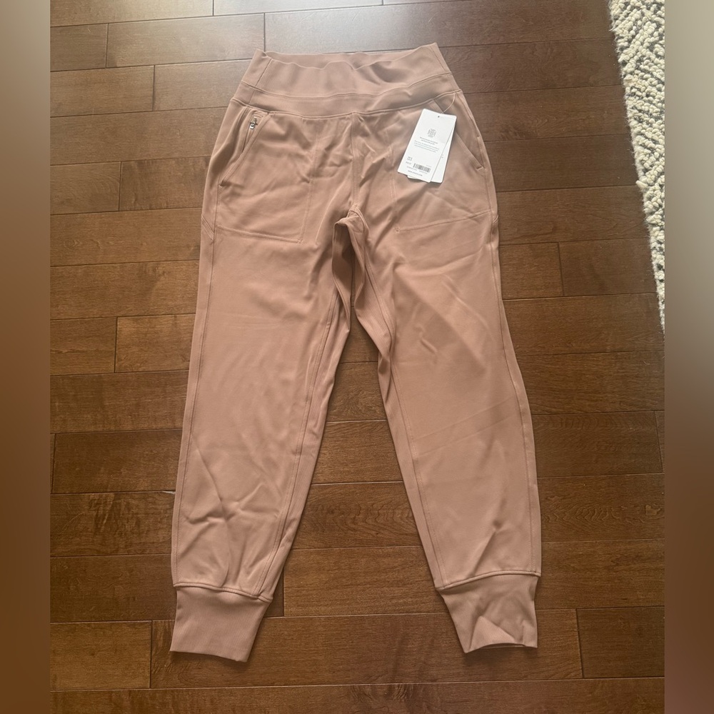 NWT Athleta Venice joggers size small